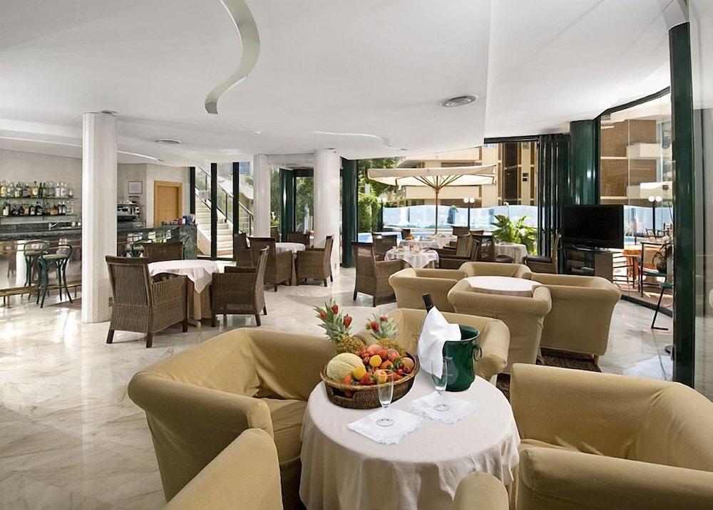 Park Hotel Cattolica Dış mekan fotoğraf